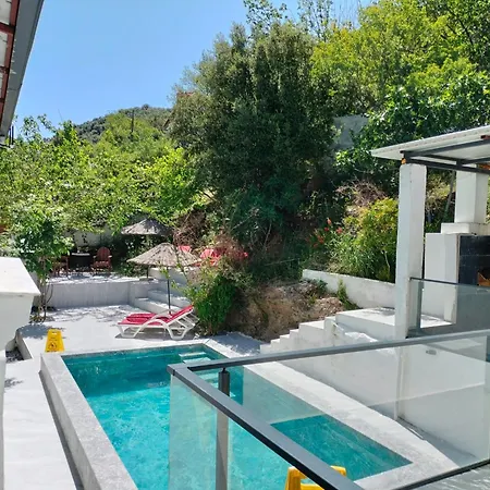 Baykus Guesthouse-konukevi *